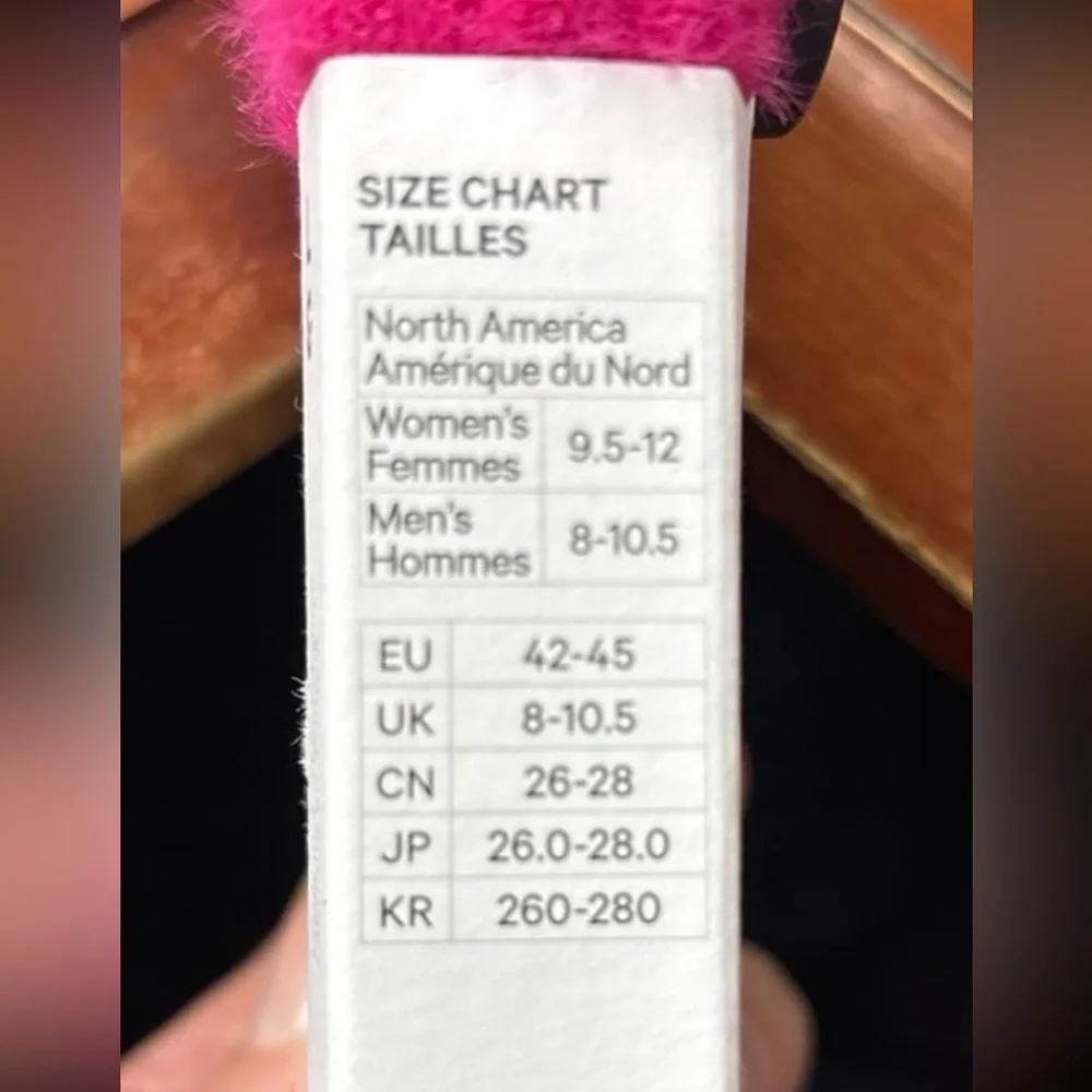 Lululemon Fuzzy Socks Berry Rumble  Size L NWT - Picture 4 of 4